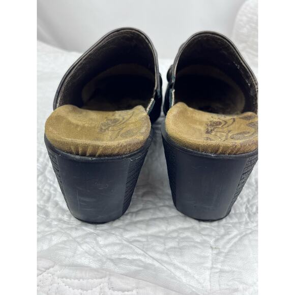 Romika Women 38 (US 6.5) Copper Studded Slip On Summer Clog Mules Shoes - Picture 6 of 11